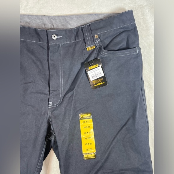 NWT Dewalt Men's 42W 31L Madison Everyday Work Pants Lined Heavy Duty - Picture 2 of 14